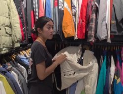 Pedagang Thrifting Cemas Gulung Tikar, Dampak Aturan Baru Menteri Keuangan