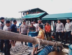 Polres Sekadau Temukan 18 Rakit PETI di Sungai Kapuas, Belasan Unit Masih Beroperasi