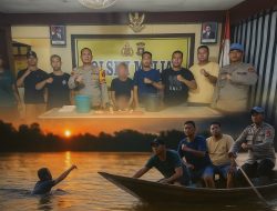 Aksi Dramatis Polisi Meliau Kejar Pengedar Narkoba di Sungai Pakai Sampan