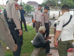 ODGJ Bersenjata Tajam Resahkan Warga di Alun-alun Kota Banjar, Polisi Bergerak Cepat Amankan Situasi
