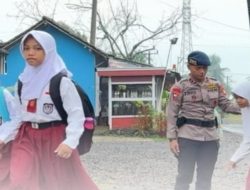 Bus Sekolah Gratis Brimob Jadi Andalan Pelajar ke Sekolah