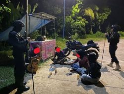 Nak Jadi Apee! Sampai Pukul 03.10 Subuh Remaja Pria dan Wanita Nongkrong di Jalanan Singkawang, Dibubarkan Polisi
