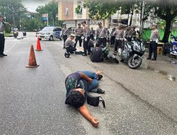 Personel Satlantas Polres Sanggau Gelar Simulasi Kecelakaan Lalu Lintas, Perkuat Kecepatan dan Ketepatan Penanganan TKP