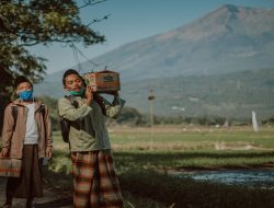 Menteri PU Bantah Santri Dijadikan “Tukang”, Tegaskan Pelatihan Konstruksi Bersifat Sukarela