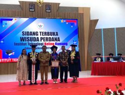 Wisuda Perdana Institut Teknologi Keling Kumang (ITKK) Sekadau: Lahirkan Generasi Unggul untuk Hadapi Bonus Demografi