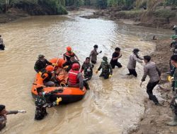 Polri Percepat Pencarian dan Identifikasi Korban Bencana Sumbar, 214 Warga Masih Hilang
