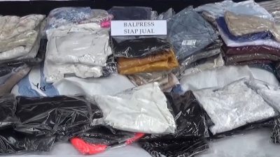 Polisi Bongkar Penyelundupan Pakaian Bekas Ilegal Asal Singapura