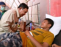 Presiden Prabowo Tinjau Lokasi Bencana di Aceh Tamiang, Prioritaskan Penanganan Warga dan Infrastruktur