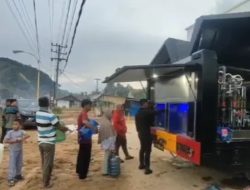 Water Treatment Mobile Brimob Jadi Penyelamat Krisis Air Bersih Pasca Banjir Tapanuli Tengah