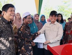 Power Thresher Baru Mat Niwar: Harapan Baru Petani Siantan Hulu Tingkatkan Produksi Padi di Pontianak