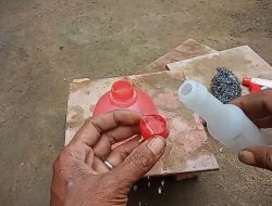 Lantai Kinclong Seketika! Trik Mudah Bersihkan Sisa Semen di Keramik Pakai Bahan Dapur Murah