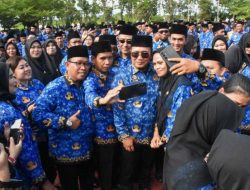 Tak Beri Ruang ASN Tak Amanah, Jiwo Serahkan SK 1.842 PPPK Paruh Waktu Kubu Raya