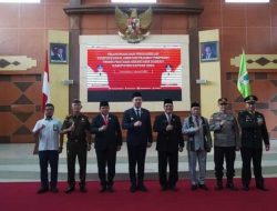 Ambrosius Sadau Resmi Dilantik Jadi Sekda Definitif Kapuas Hulu: Bupati Tekankan Sinergi dan Sistem Merit