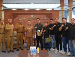 Norsan Sambut Program Li-Bapan: Sabuk Hijau Khatulistiwa, Pohon Aren dan Beringin Hijaukan Kalbar