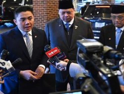 Seskab Teddy Bantah Produk AS Masuk Indonesia Tanpa Sertifikasi Halal