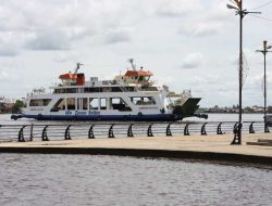 Feri Bardan-Siantan Berlayar Lagi, Truk dan Bus Dilarang Naik