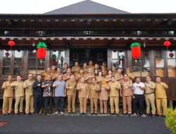 Genjot IPM, Norsan Ajak Pemkab Sintang “Keroyok” Masalah Pendidikan Lewat Paket C