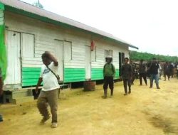 Kebun Karet Digusur Paksa, Puluhan Warga Mensubang Ketapang Serbu dan Usir Karyawan PT SMS