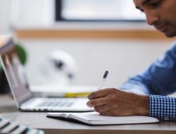 Kapolri Minta Desk Ketenagakerjaan Dampingi Buruh Terdampak PHK