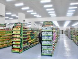 Stop Izin Minimarket Modern di Kubu Raya: Berpihak pada Rakyat atau Monopoli Investasi?