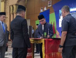 Lantik Direktur PDAM Sambas yang Baru, Bupati Satono Minta Perubahan Nyata Pelayanan Air Bersih