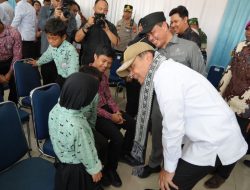 Kunjungi SRT 53 Pontianak, Djamari Chaniago Ingatkan Siswa Jaga Ibadah dan Hormati Guru