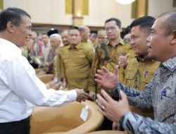 Mentan Amran Konsolidasikan 170 Bupati, Genjot Irigasi dan Perkebunan Hadapi Kemarau 2026