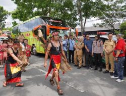 Arak-arakan Karnaval Naik Dango III Kota Pontianak Meriah, Hadirkan Tamu dari Sarawak Malaysia
