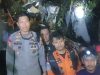 Delapan Orang Terjebak di Lokasi Jatuh Helikopter Sekadau, Tim SAR Gabungan Terpaksa Berbivak