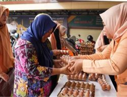 Karantina Kalbar Gelar Bazar Telur Murah, Dukung Peternak Lokal dan Stabilkan Harga Pangan