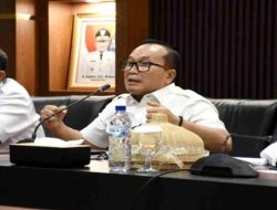 Sujiwo Bentuk Tim Misi Kemanusiaan Bedah Rumah Kumuh di Bantaran Sungai Kapuas