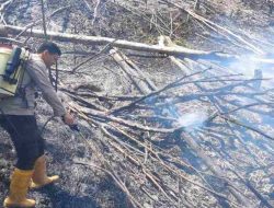 Polsek Jangkang Cek Tiga Titik Hot Spot Karhutla di Desa Selampung Sanggau