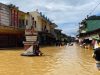 Sungai Air Menyuke Meluap, Puluhan Rumah dan Pasar Darit Terendam Banjir Hingga Satu Meter