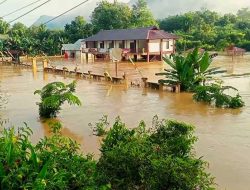Banjir di Sungai Betung, Arus Lalu Lintas Sempat Lumpuh Total Akibat Sistem Drainase Buruk