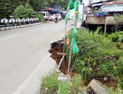 Hanya Dipasang ‘Police Line’, Kondisi Retak Beram Jembatan Benawan Terus Meluas