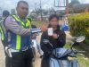 Tiga Pengendara di Sekadau Ditilang denga ETLE Mobile Handheld, Klaim Lebih Transparan