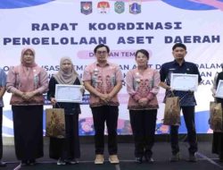 Pemkot Singkawang Beri Penghargaan Pengurus Aset Terbaik 2026