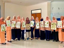 Pelatihan Ecoprint Ramah Lingkungan DWP Karantina Kalbar Bangun Kreativitas dan Peluang Usaha Anggota