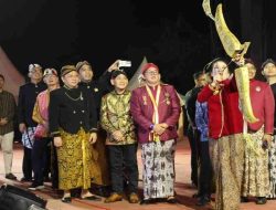 Kirab Budaya Grebeg Suro Singkawang 2026 Resmi Dimulai, Wali Kota Puji Kemegahan Panggung