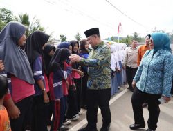 Bawa Pelayanan Gratis ke Paloh, Gubernur Kalbar Jadikan Garam dan Wisata Temajuk Fokus Utama 2027