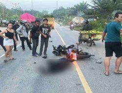 Truk Fuso dan Yamaha MX King Bertabrakan di Tayan Hulu Sanggau, Satu Pengendara Tewas