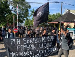 Geruduk Kantor PLN, Solmadapar Tagih Kompensasi Ganti Rugi Mati Lampu di Kalbar