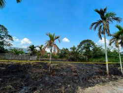 Diduga Sengaja Bakar Lahan Lalu Ditinggal, Satgas Gakkum Polres Kubu Raya Pasang Line Polisi di Kampung Arang