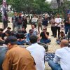 Sujiwo Temui Massa Serikat Pemuda Batu Ampar, Soroti Tarif Transportasi dan Kelangkaan BBM